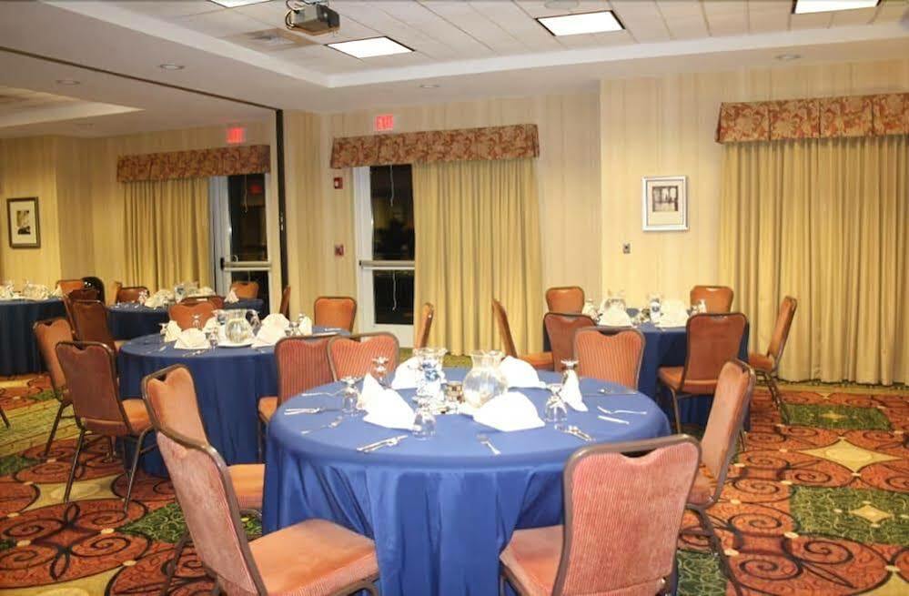 Hilton Garden Inn Mystic/Groton Eksteriør bilde